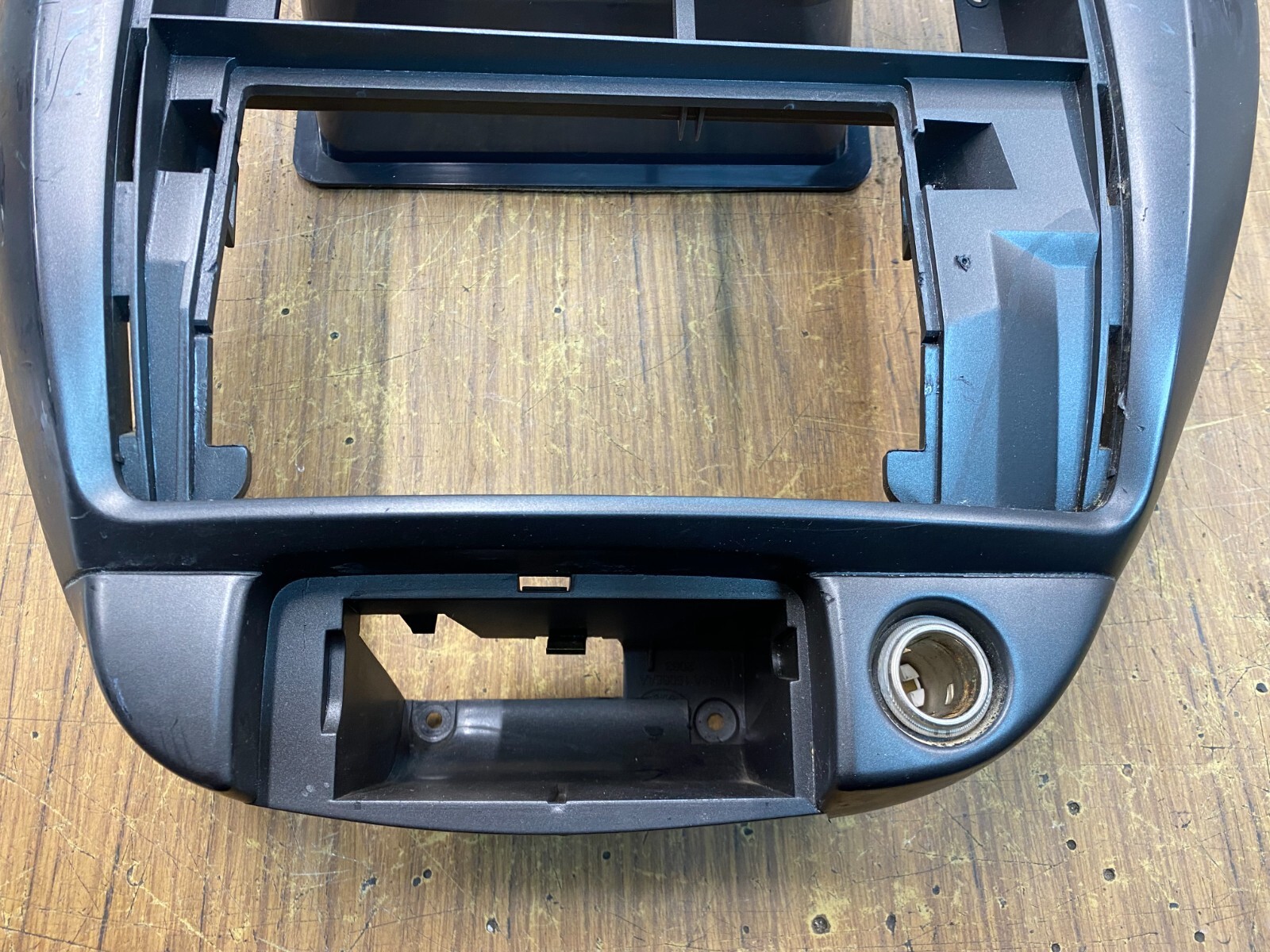 Ford Falcon AU S2,S3 Dash A/C Stereo Surround Dash Trim