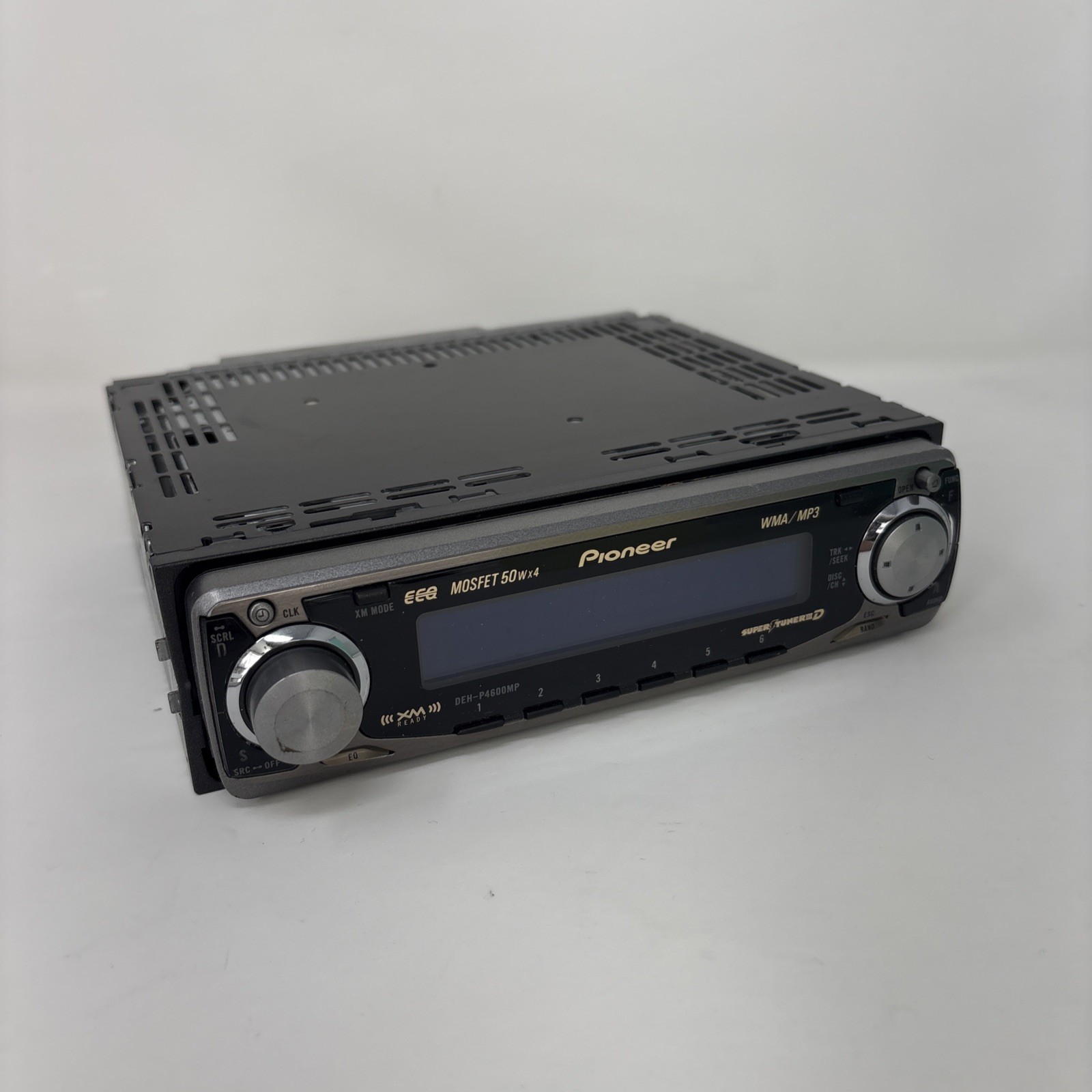 PIONEER BLUETOOTH CAR AUDIO STEREO CD OLD SCHOOL DEH-P4600MP EQ SUB VINTAGE RARE