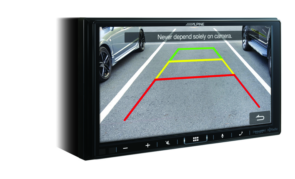 Alpine iLX-407 | 7″ Double DIN Multimedia Receiver + License Plate Camera