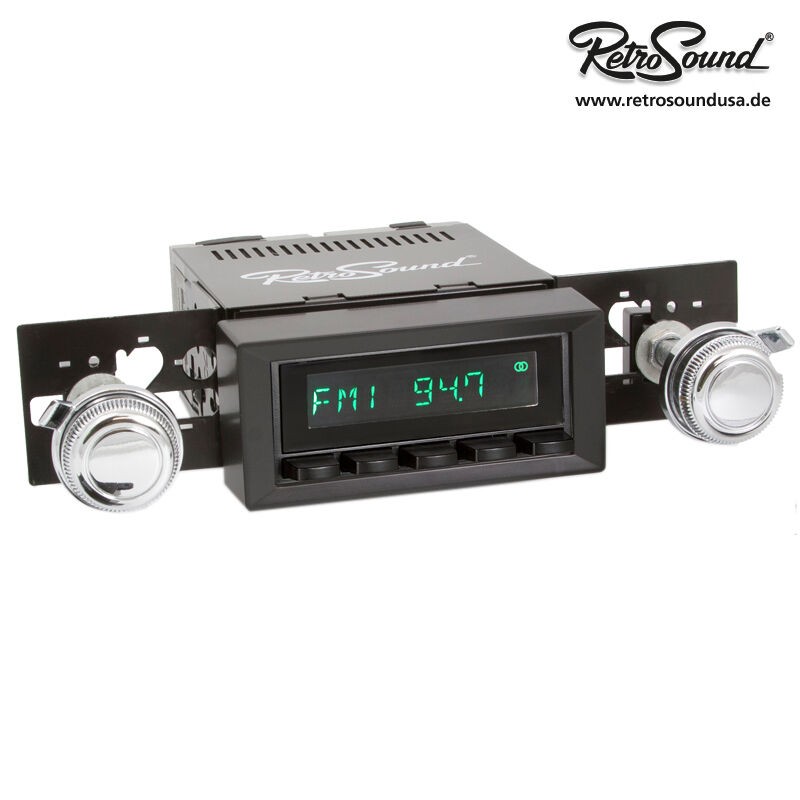 RetroRadio for 1965-66 Chevrolet Impala/Bel Air/Biscayne LABC-M1-215-221-03-73