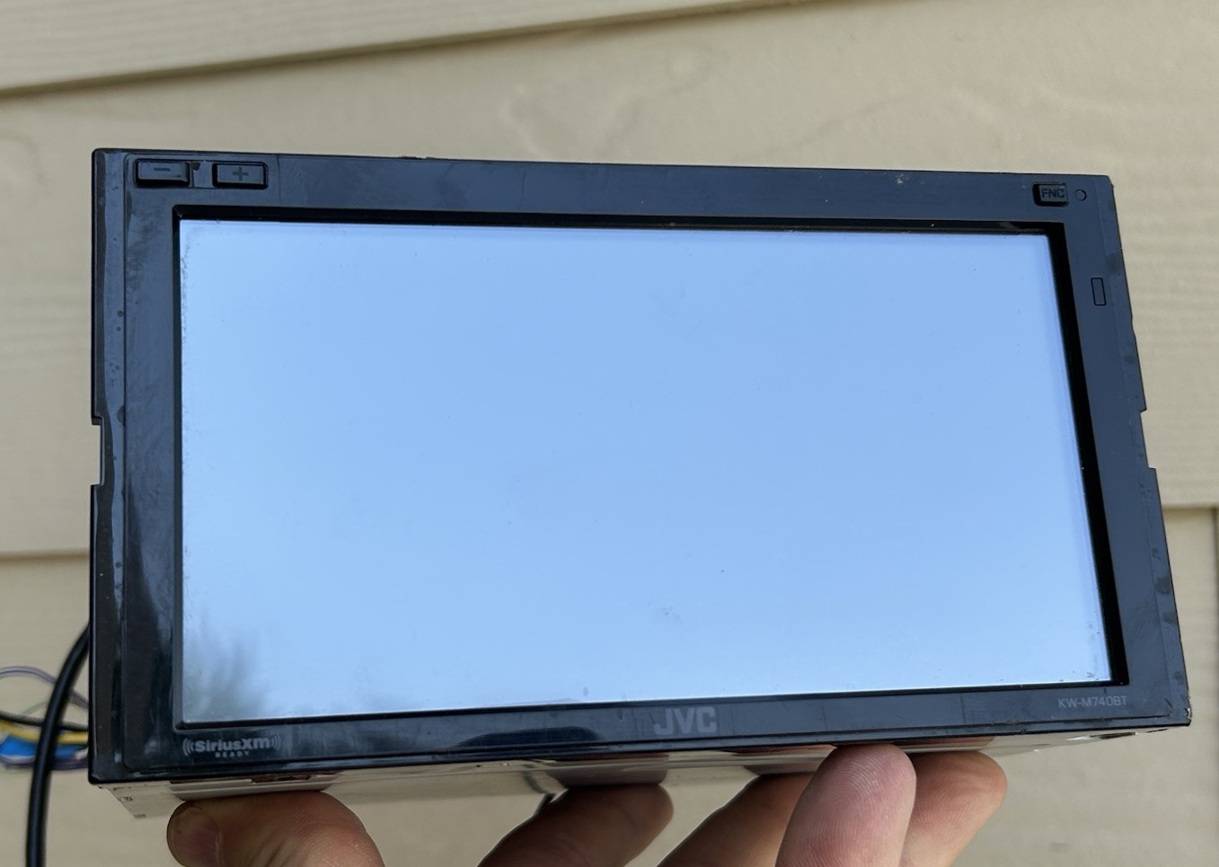 Excellent! JVC (KW-M740BT) 2-DIN Digital Media Monitor w/ Receiver (TOUCHSCREEN)