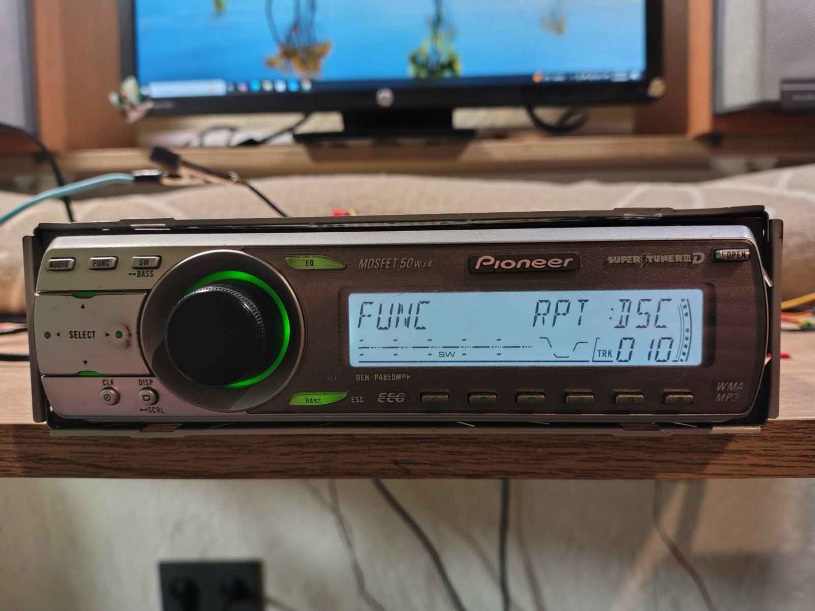Pioneer DEH P4850MPH Car Stereo CD Receiver Fully Working Great Shape