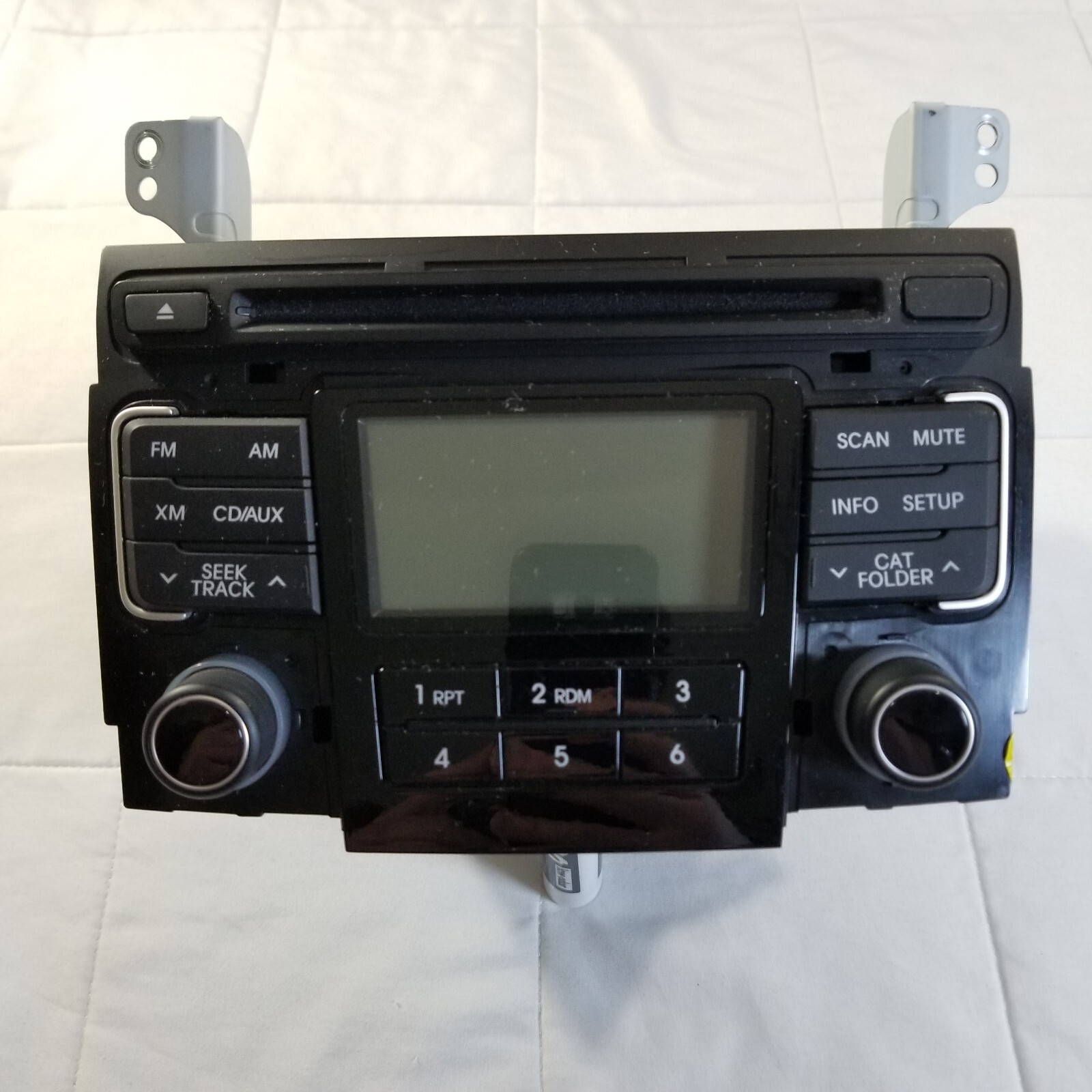 Hyundai PA-710YFLXMB – 96180-3Q000 GS AM/FM Car Radio – Fast Shipping