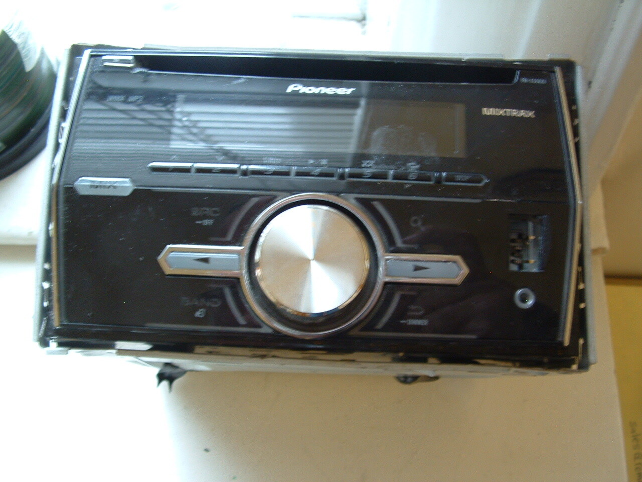 Pioneer FH-X500UI 2-DIN CD Receiver with MIXTRAX, USB Control for iPod iPhone
