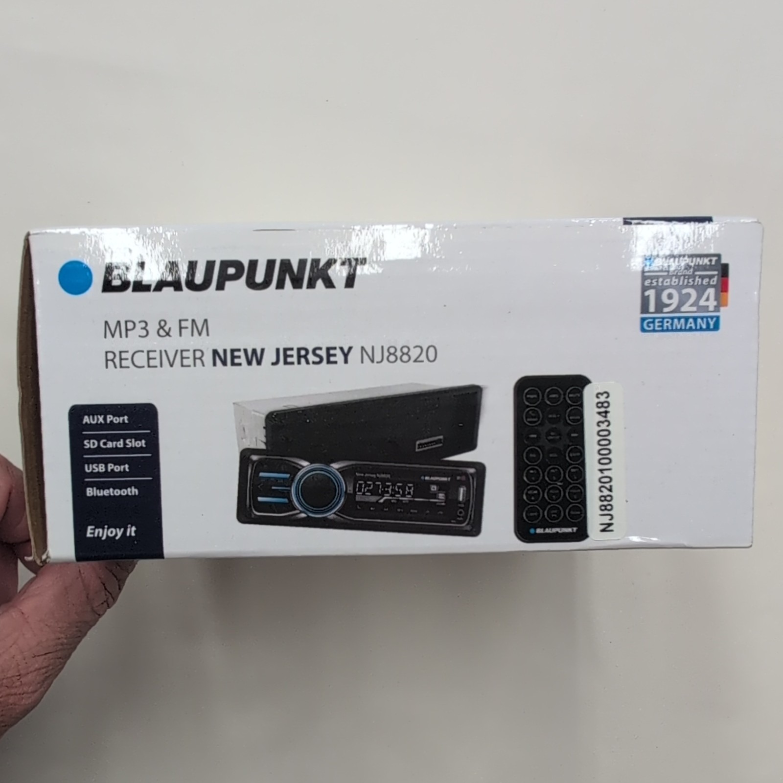 Blaupunkt New Jersey NJ8820 1/2 DIN MP3/FM Receiver USB AUX Remote Detach