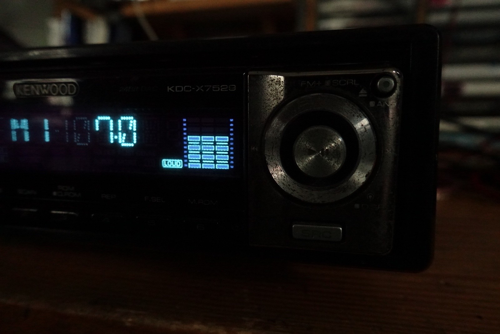 Kenwood KDC-X7529. CD/Fm108/Bluetooth player.