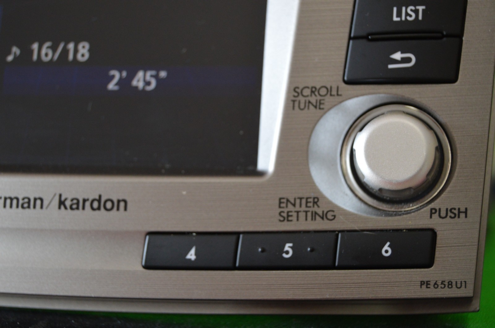 13 14 Subaru Legacy factory Harman Kardon CD mp3 player radio PE658U1 86201AJ65A