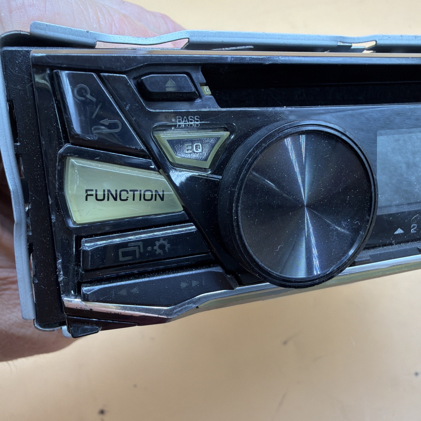 JVC KD-R370 Stereo CD MP3 WMA Player 3.5mm Aux In AM FM Radio Receiver Stereo