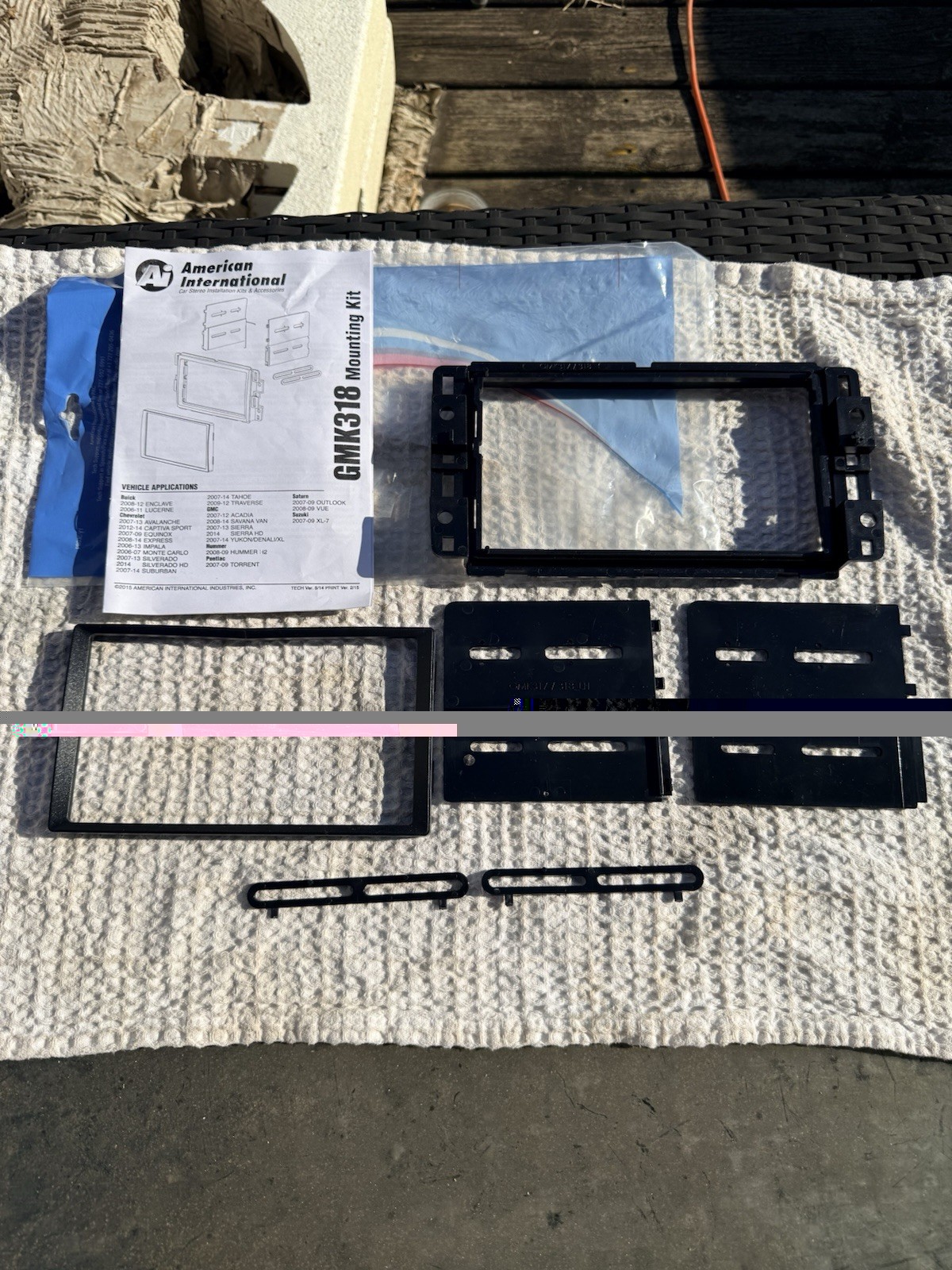 10.1” TOUCH SCREEN STEREO WITH FULL HARNESS BRAND NEW