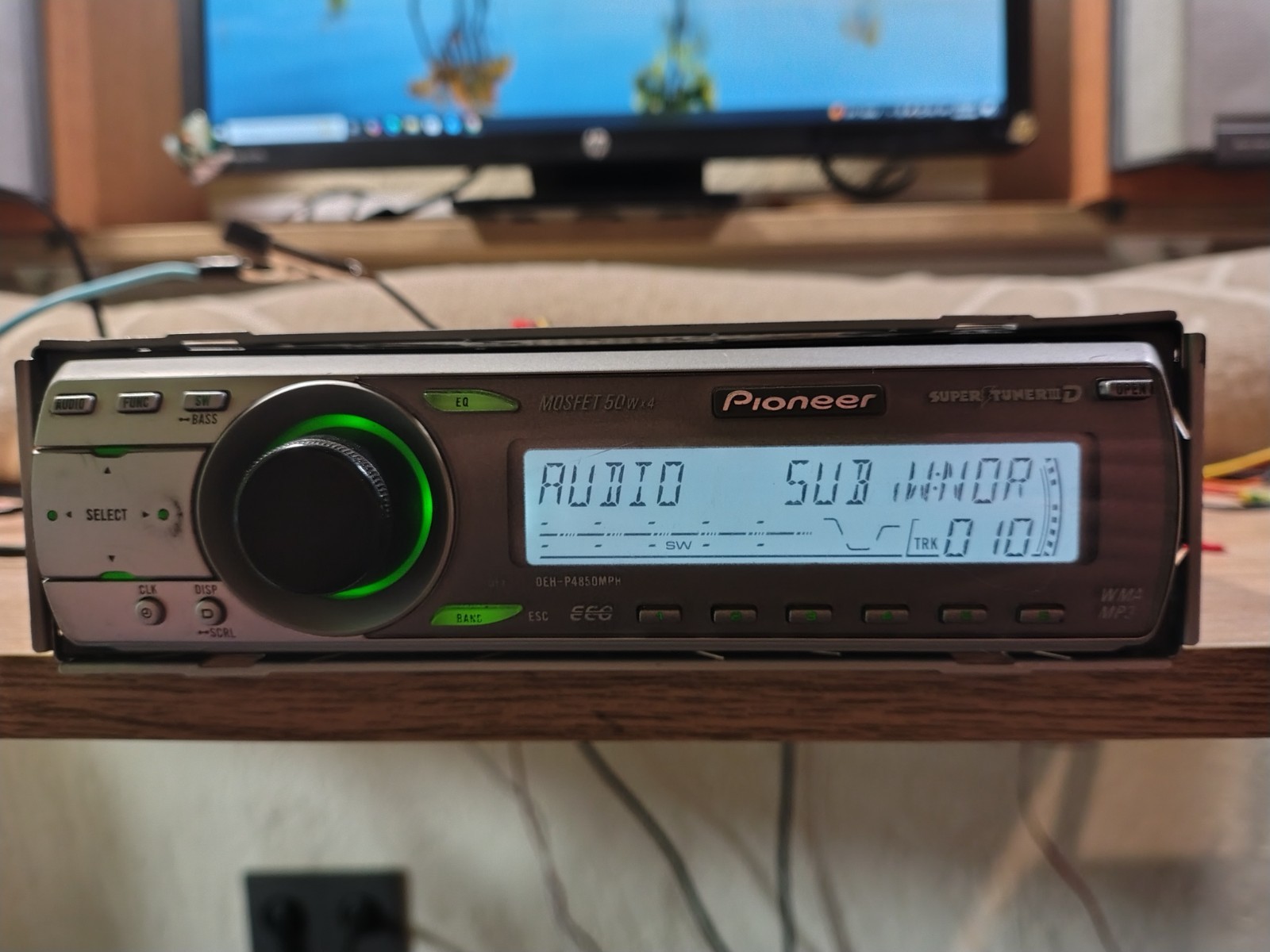 Pioneer DEH P4850MPH Car Stereo CD Receiver Fully Working Great Shape