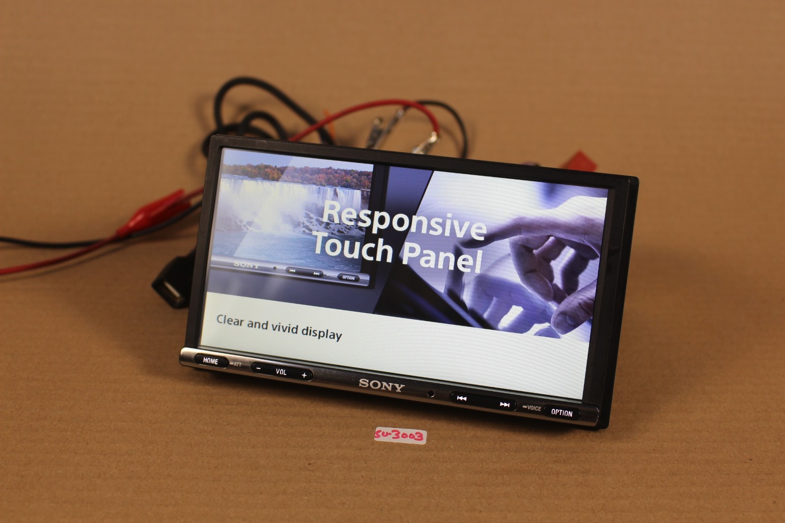 Sony XAV‑AX3000 – 7″ Touchscreen Media Receiver – Apple CarPlay / Android Auto