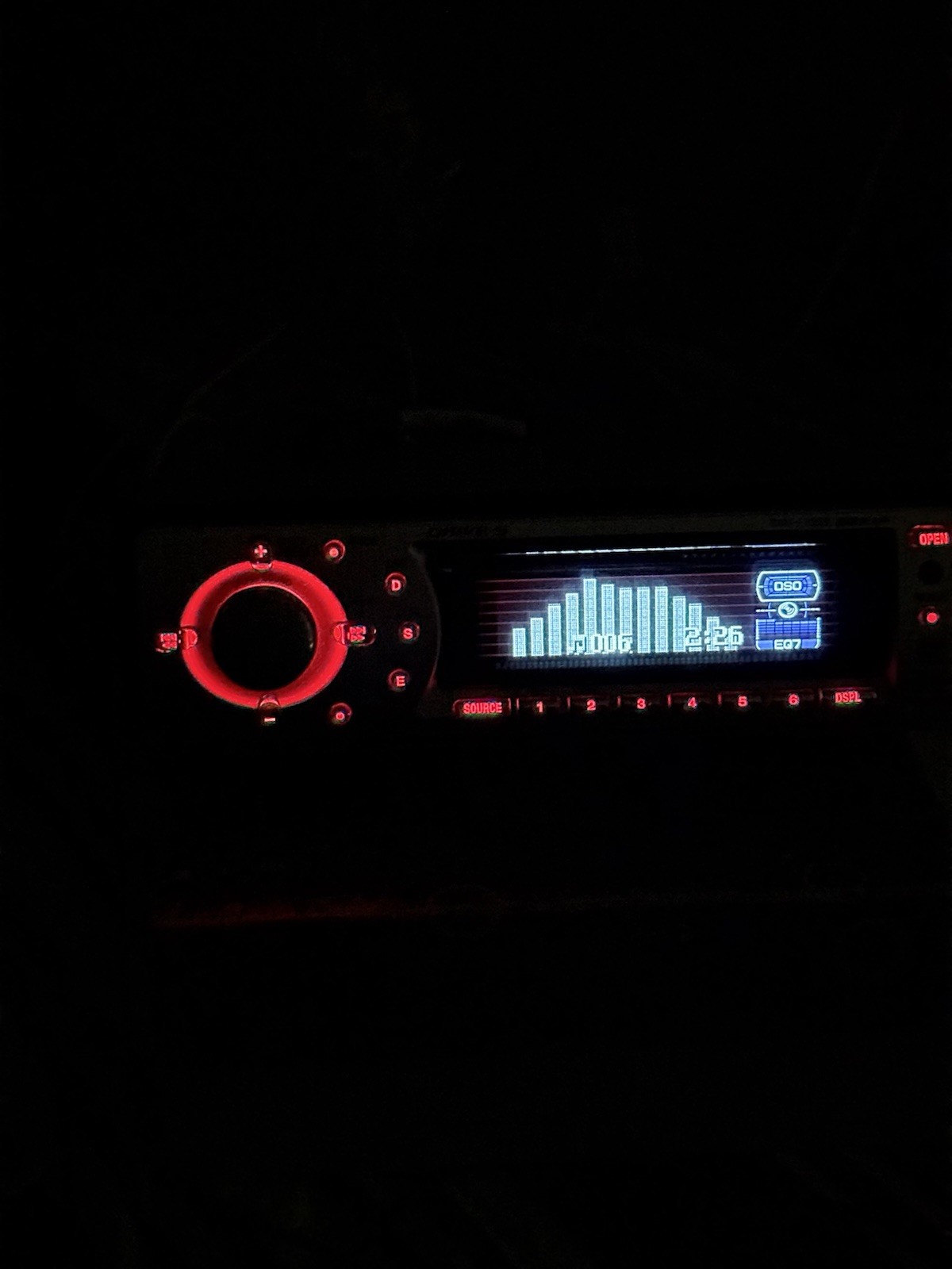 Sony Xplod SONY MODEL NO. CDX-F7000 CD/AM/FM Player with Remote