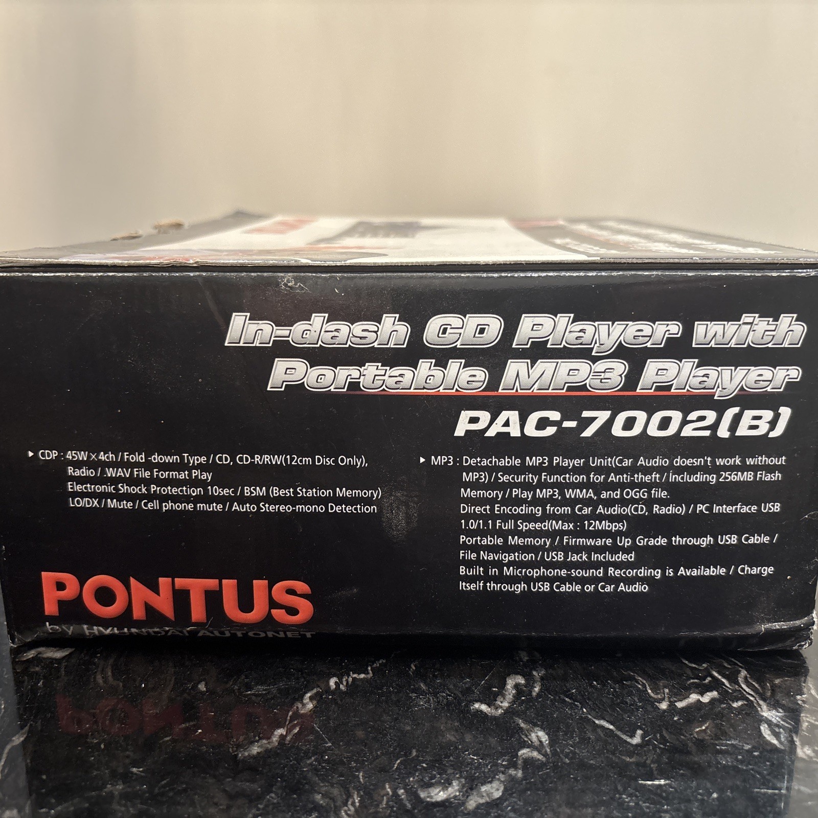 Pontus PAC-7002(B) In-dash CD Player with Portable MP3 Player