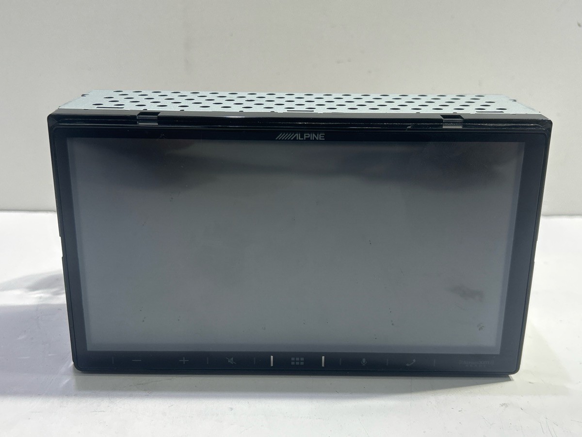 ALPINE MODEL ILX-W650 DOUBLE DIN CAR STEREO (P11036562)