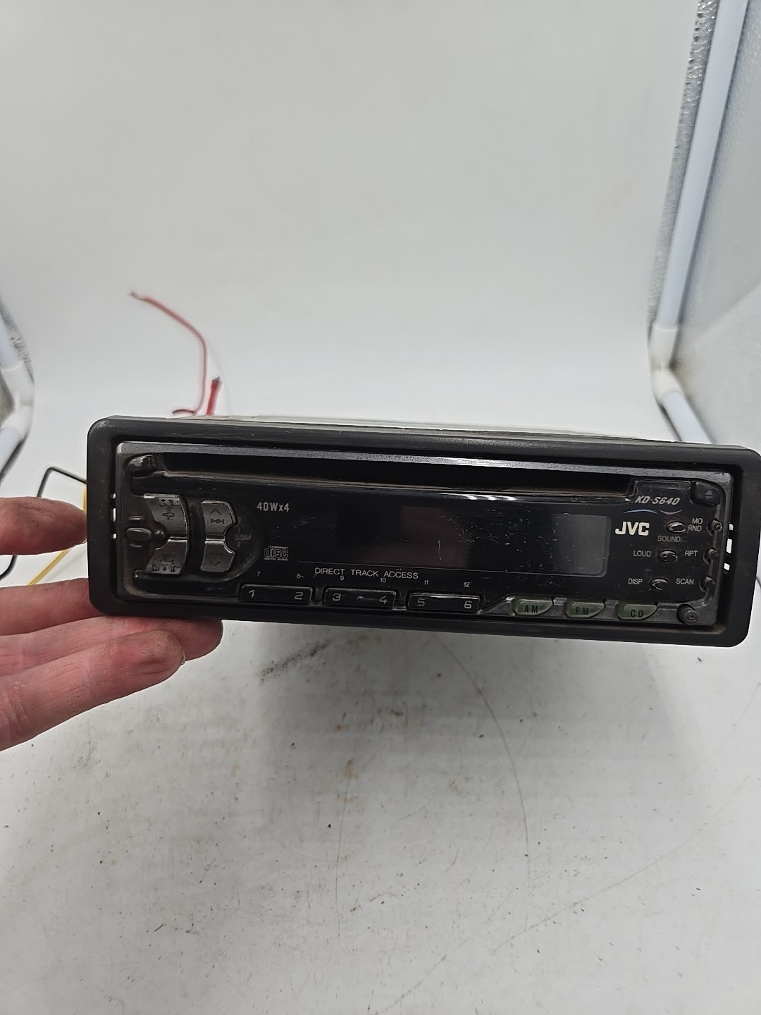 JVC KD-S640 In-Dash Car Stereo CD Player Receiver AM/FM For Parts And Repair
