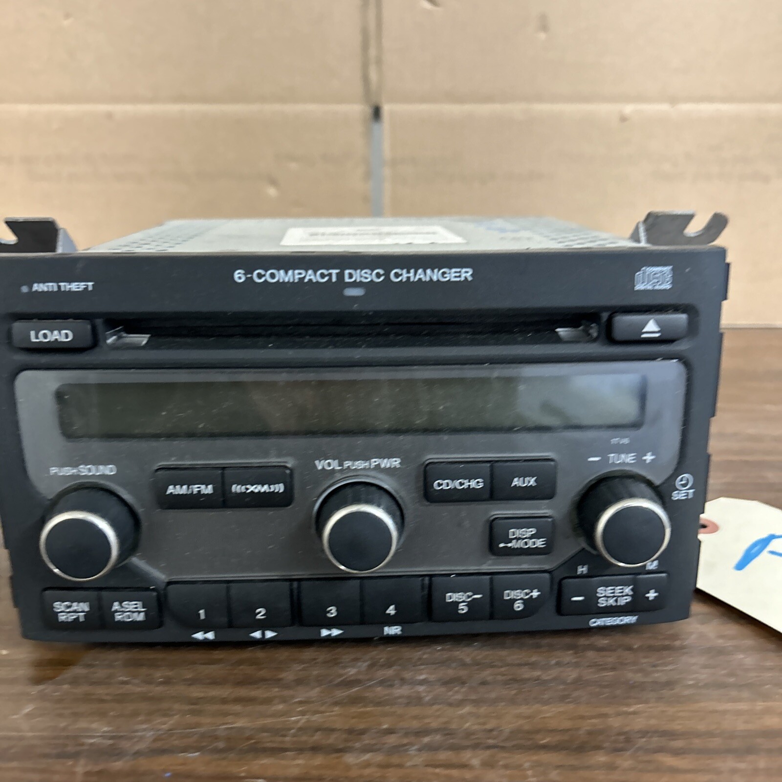 06-08 Honda Pilot EX-L AM FM XM 6 disc CD radio receiver 39100-S9V-A600 1TV6