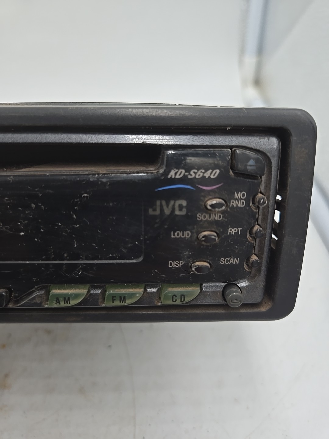 JVC KD-S640 In-Dash Car Stereo CD Player Receiver AM/FM For Parts And Repair