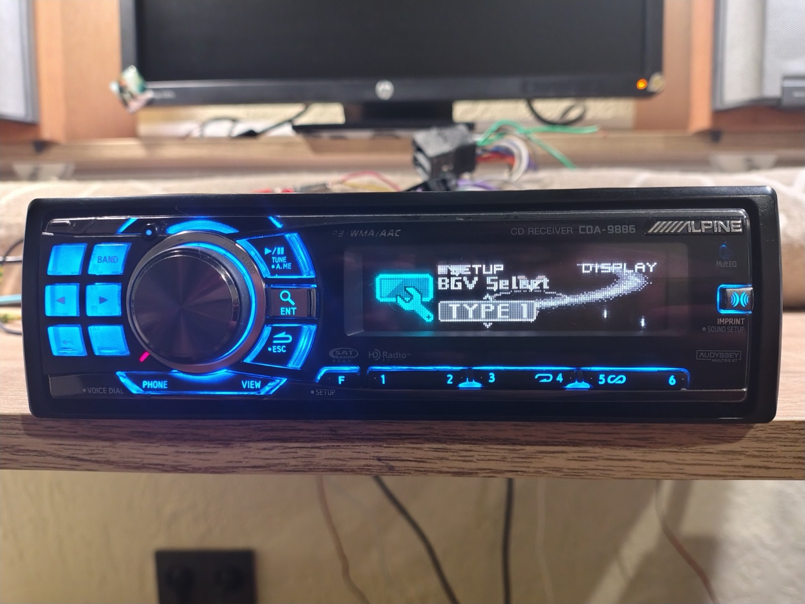 Alpine CDA-9886 Car Stereo CD Receiver Fully Working 4V Pre out Good Shape