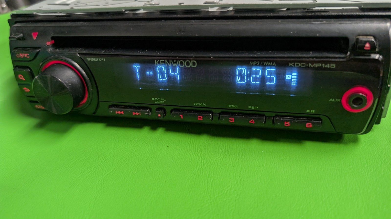 Kenwood KDC-MP145 radio receiver stereo Head Unit UNTESTED