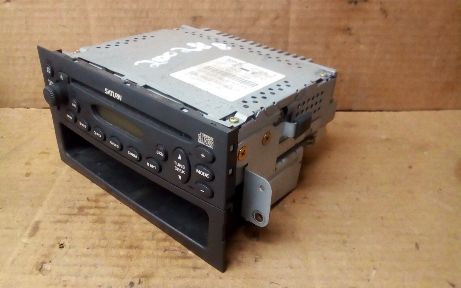 2000-2002 Saturn S-Series AM-FM Radio Reciever