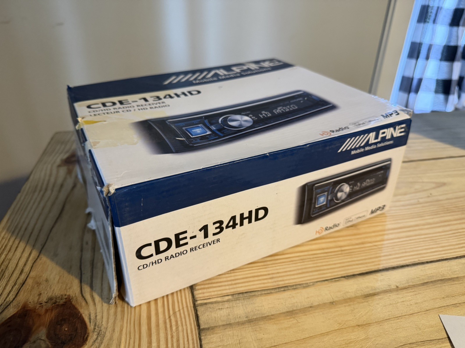 Alpine CDE-134HD CD/HD Radio CD PLAYER Receiver USB: IPHONE/IPOD/MP3 “OPEN BOX”