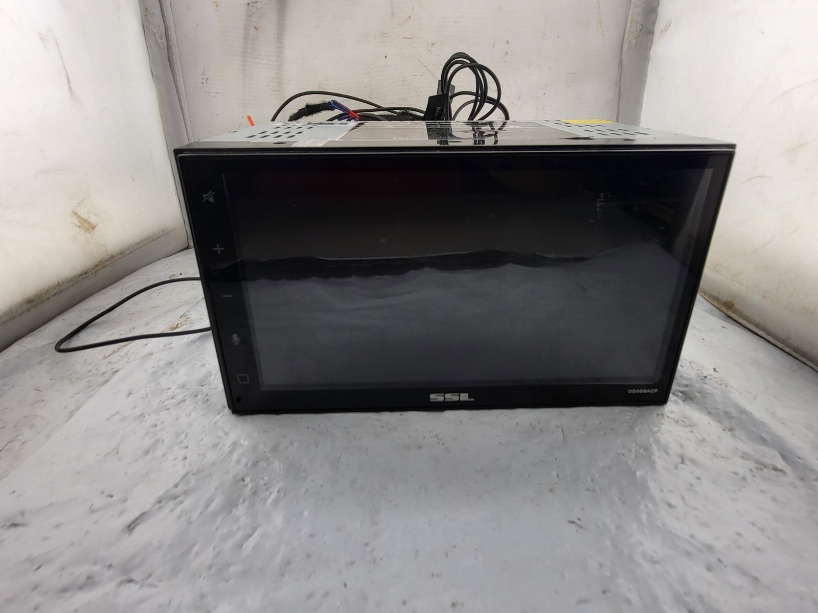 Sound Storm Laboratories DD988ACP Car Audio Stereo System