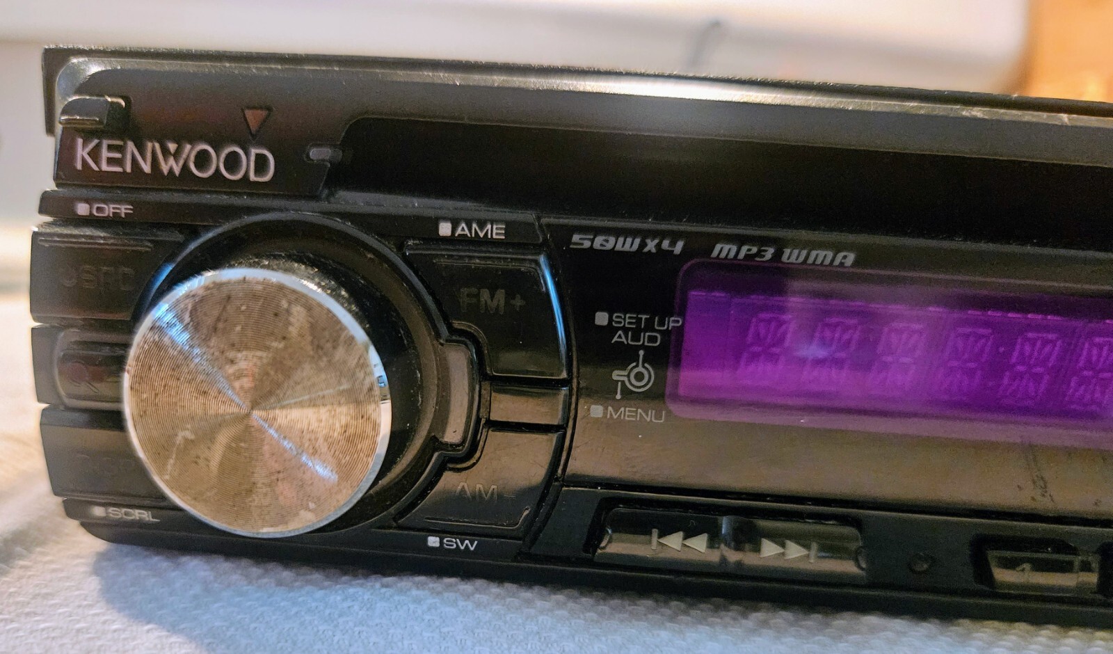 KENWOOD KDC-MP142 Car Stereo With Detachable Faceplate 2 Available