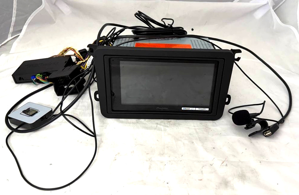 Pioneer DMH-W2770NEX 6.8″ Capacitive Touch screen Digital Media Receiver Bundle