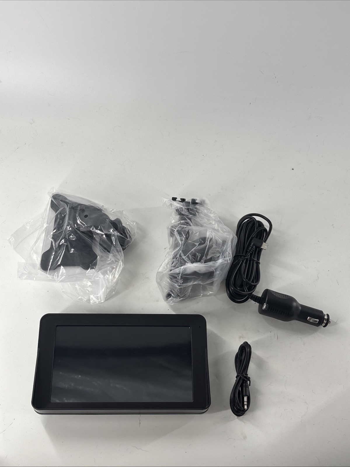 Wireless Apple Carplay Screen for Car,7″ HD Portable Car Stereo Touchscreen