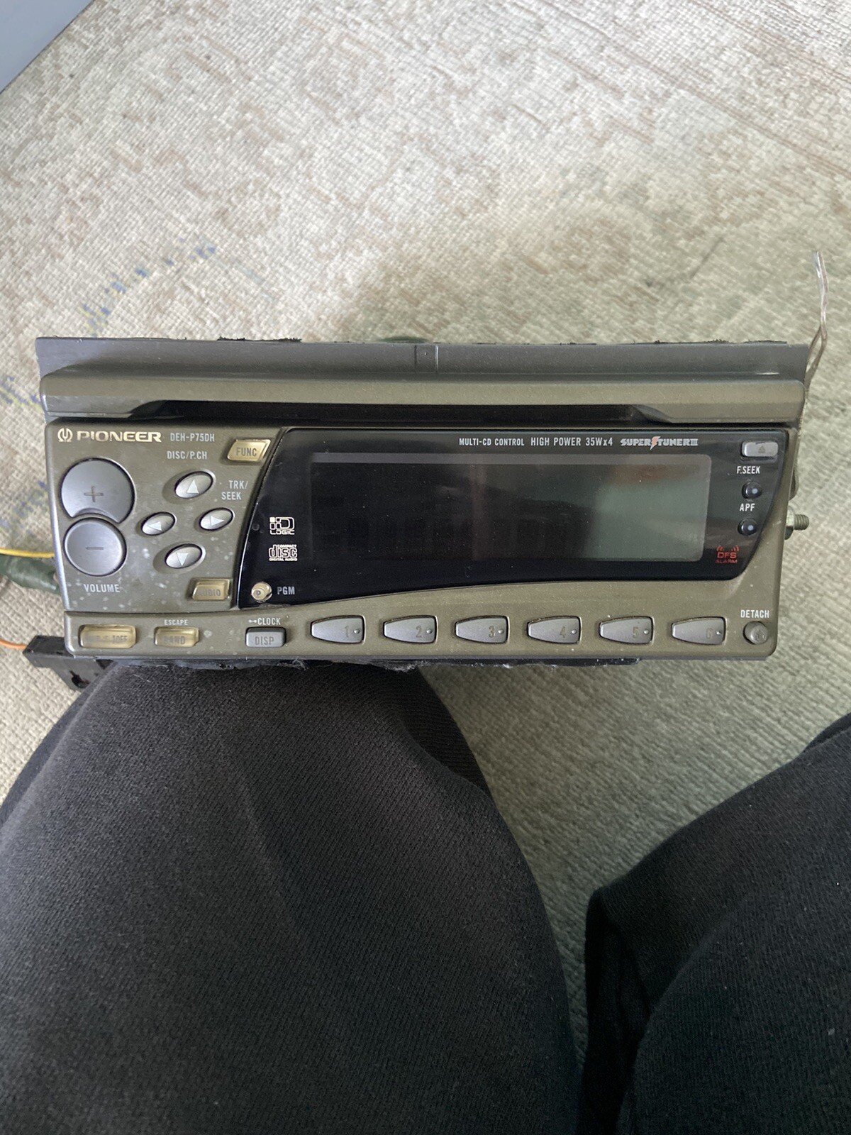 Pioneer Old School 1 1/2 Din Gm Cd Player Deh-p75dh