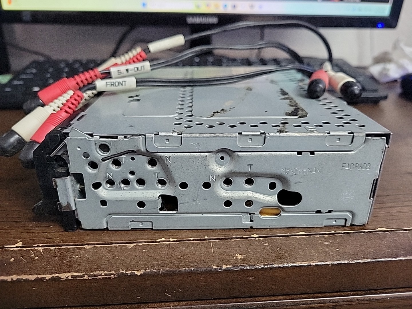 Panasonic CQ-DF401U No Faceplate Untested
