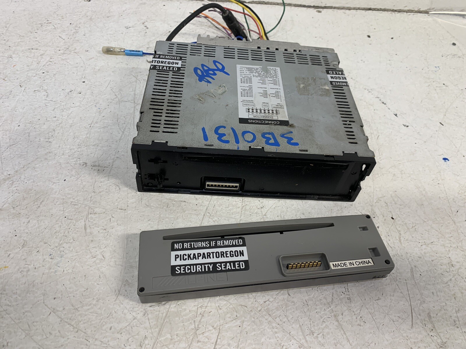 Alpine CDE-9841 radio stereo CD player receiver single din head unit power test