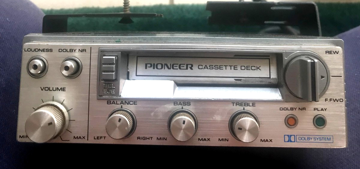 VINTAGE PIONEER CAR STEREO CASSETTE PLAYER KP88G, GM-40 AMPLIFIER & SPEAKERS