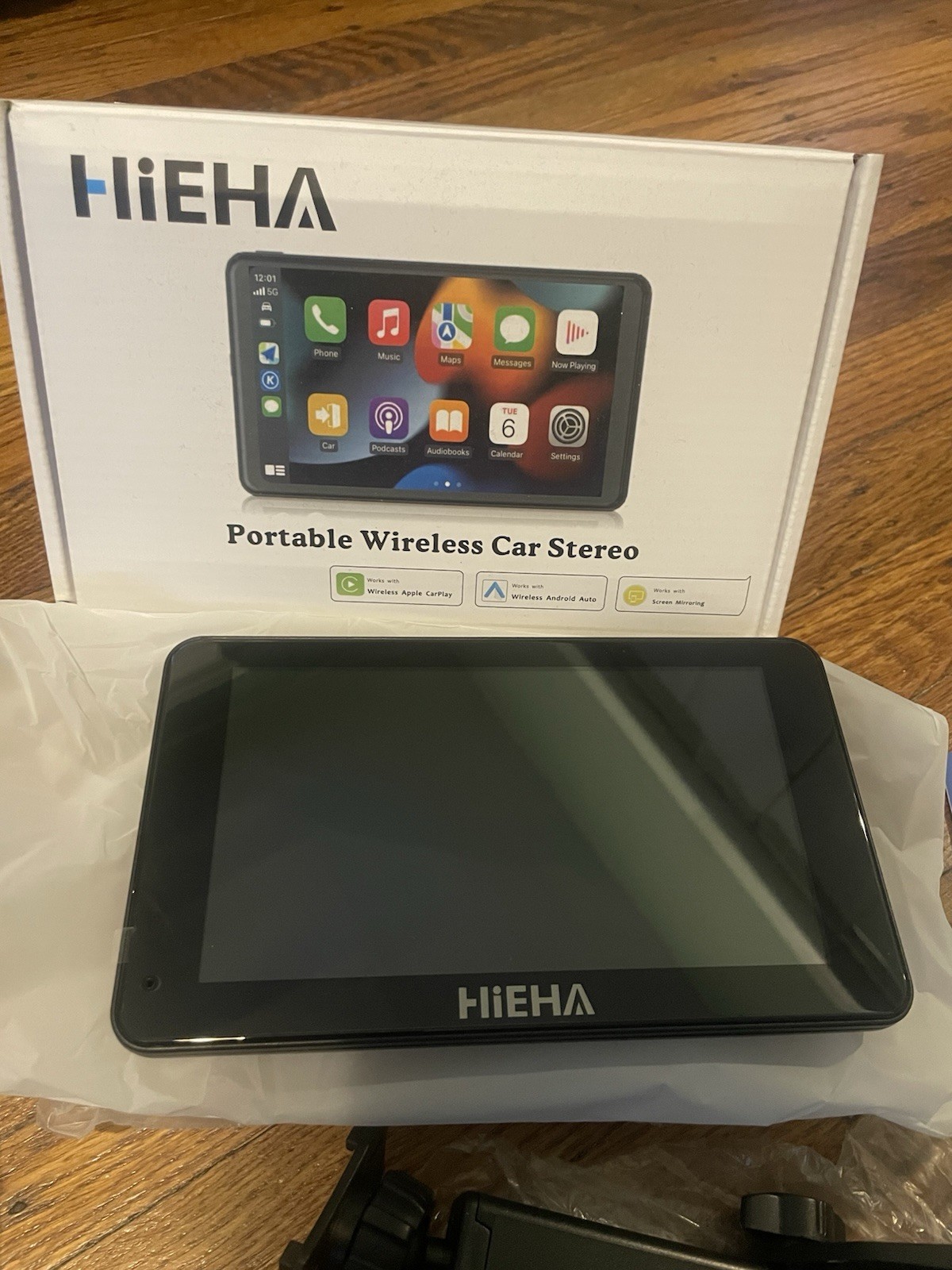 Hieha Wireless Carplay 7″ HD Portable Touchscreen Car Stereo w/Apple & Android