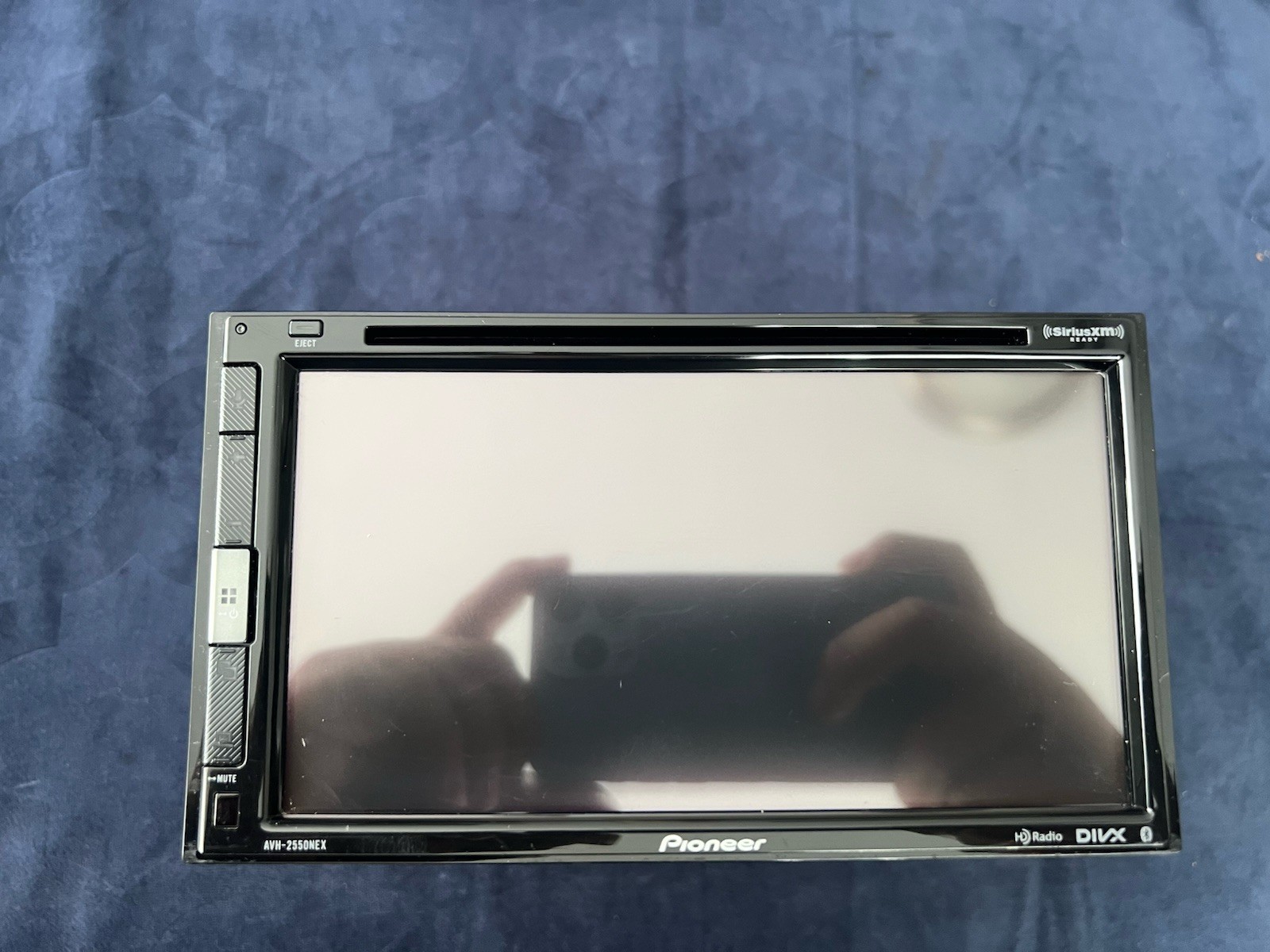 ⭐️Pre-Owned,TESTED⭐️Pioneer APPLE CARPLAY| BT|USB| AM/FM| CD| DVD-(AVH-2550NEX)