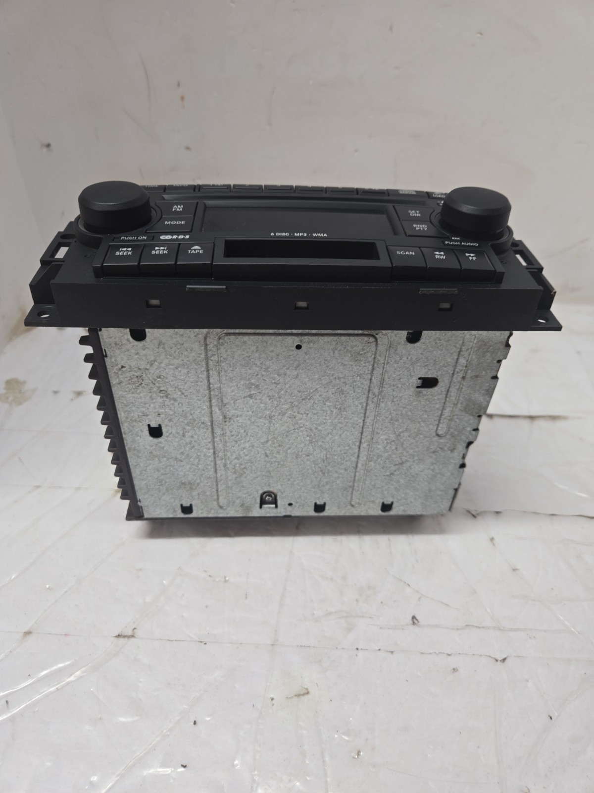Dodge 2006 2500 Radio Cassette CD Player P05091523AK Chrysler Corp