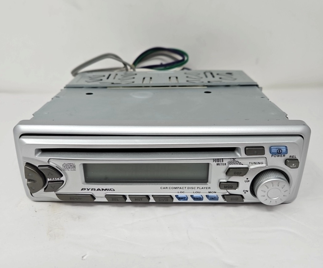 Vintage Pyramid Car Stereo CD Player Radio AM/FM-MPX Detachable Face CDR46DX