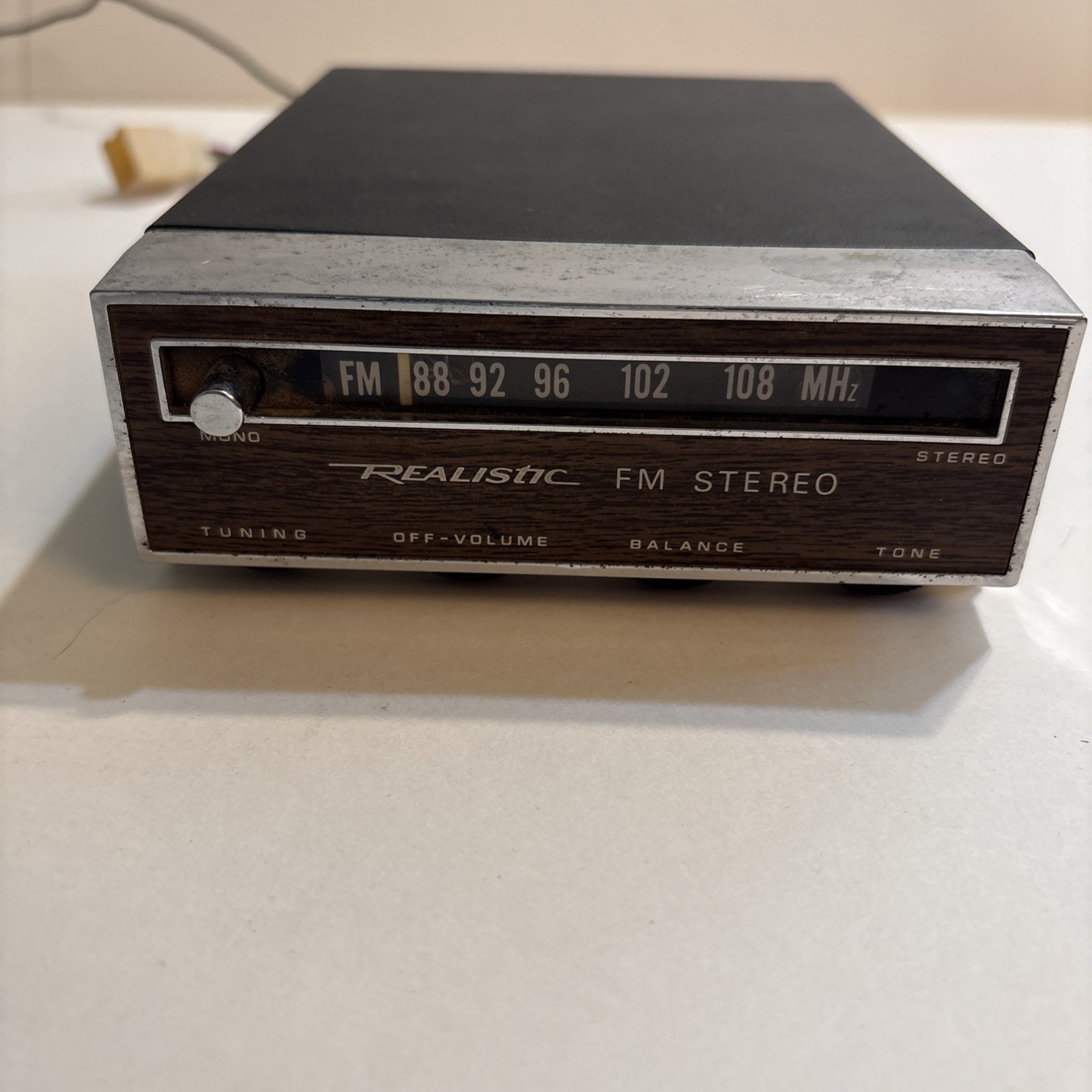 Vintage Realistic FM Stereo Car Radio Under Dash Model 12-1370 12V Radio Shack