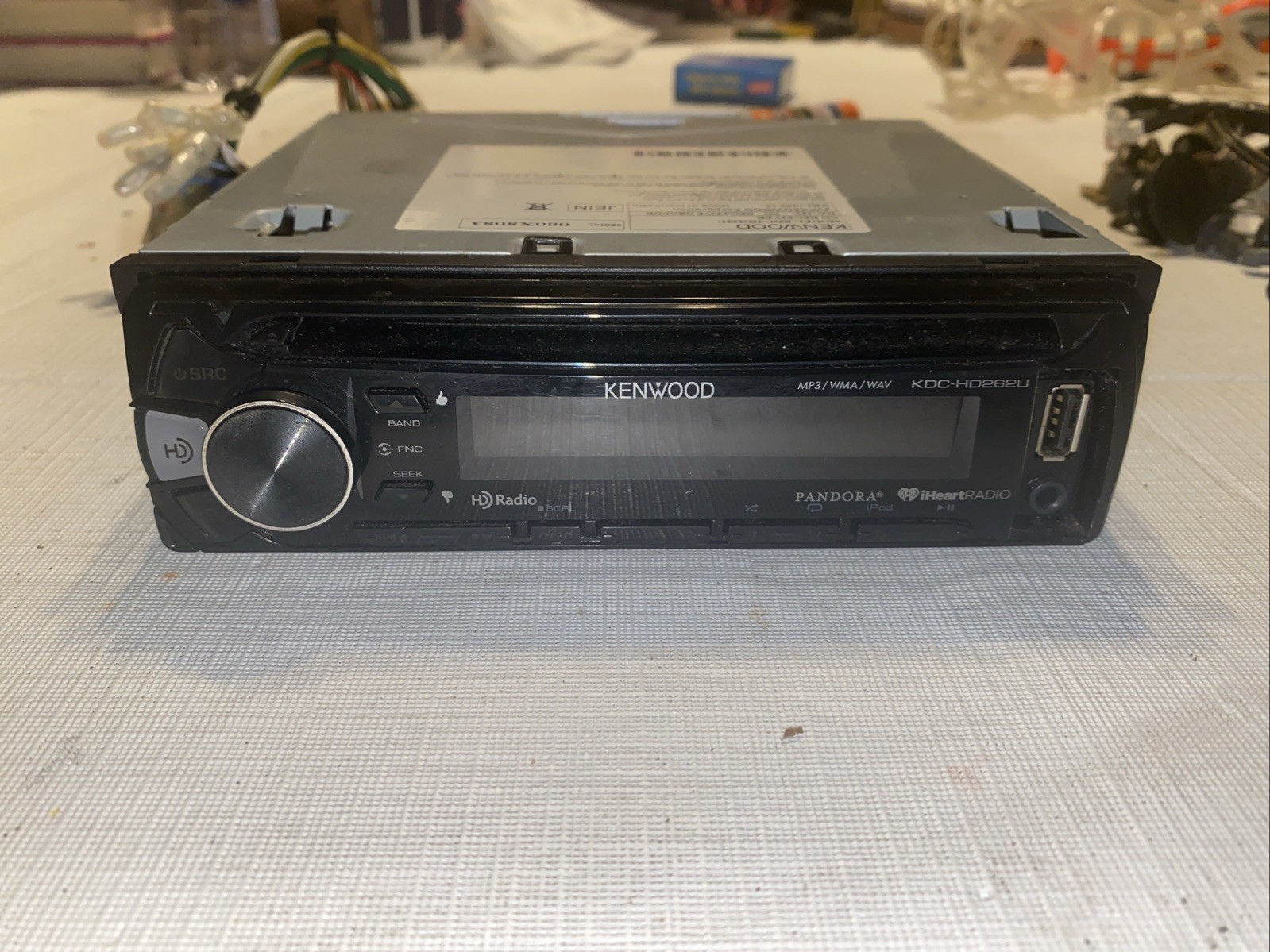 Kenwood “KDC-HD262U” CD Android HD Radio USB Interface MP3 AM/FM AUX