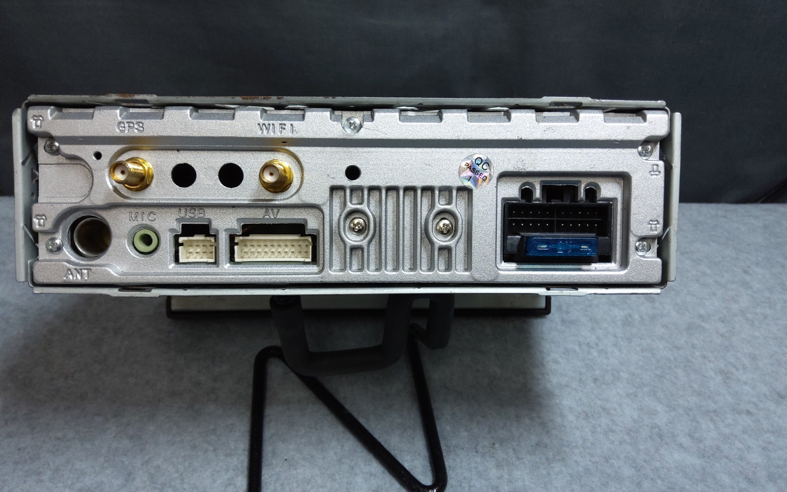 XTRONS Detachable Face Car Stereo (ICE/HU/TM100L)