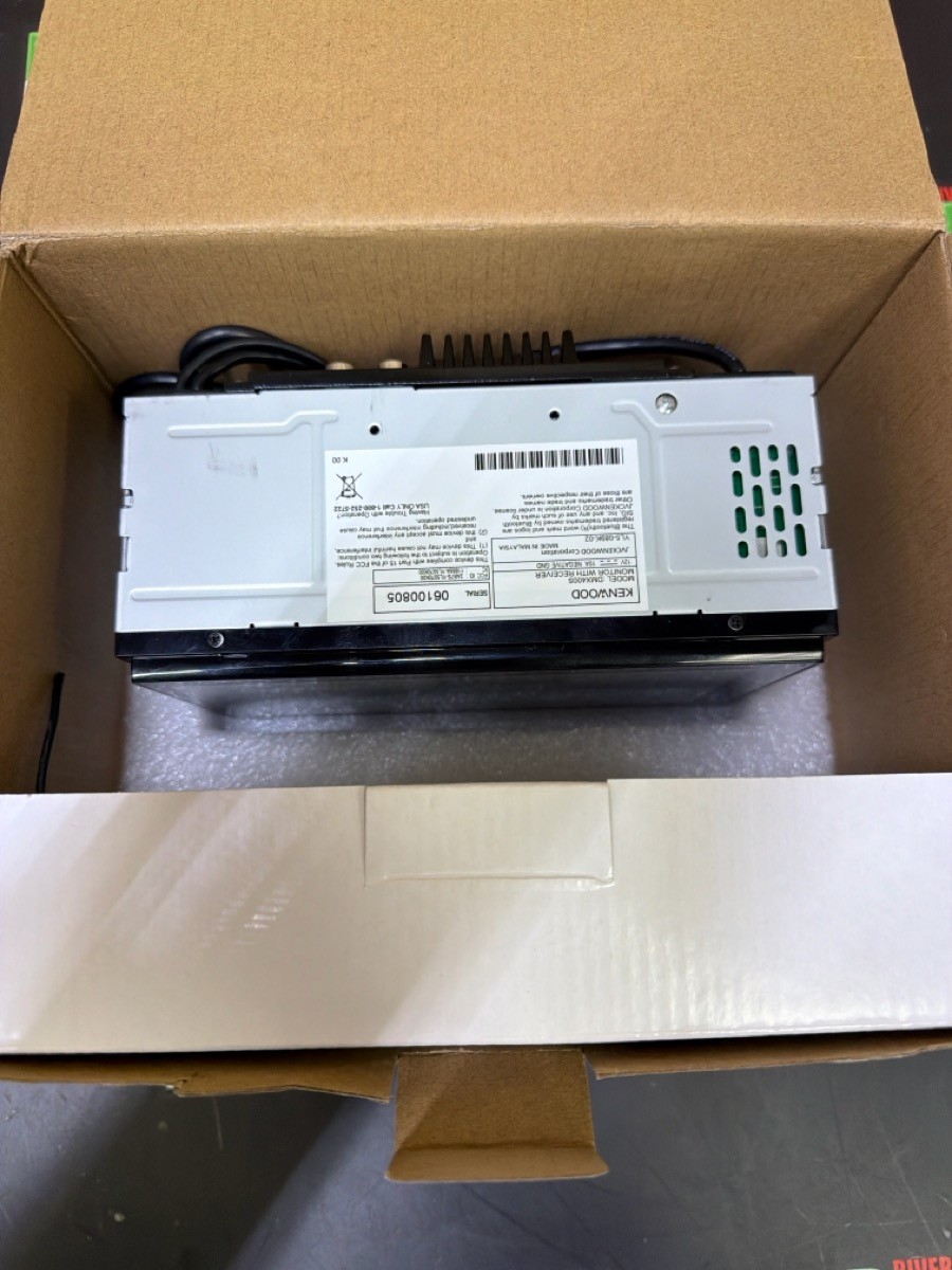 Kenwood DMX400S 6.8″ Digital Multimedia Receiver W/Apple CarPlay & A (R7A016037)