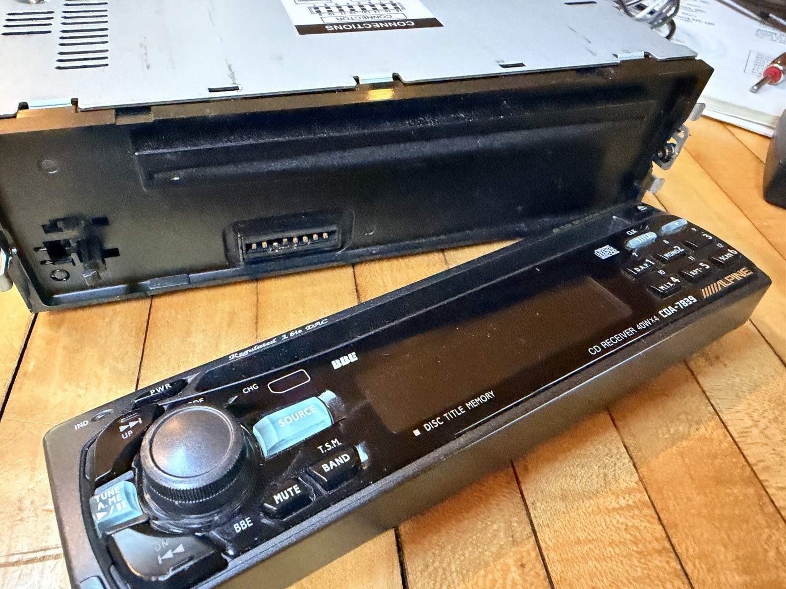 ALPINE CAR AUDIO STEREO IN DASH CD UNIT OLD SCHOOL CDA-7839 VINTAGE RARE EQ BASS
