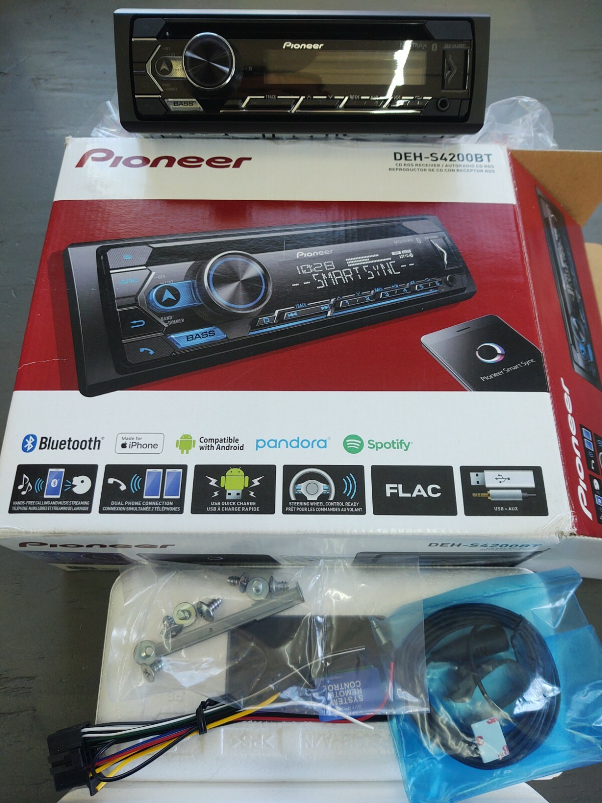 Pioneer DEH-S4200BT Bluetooth Connection CD Player Stereo AM/FM Radio USB