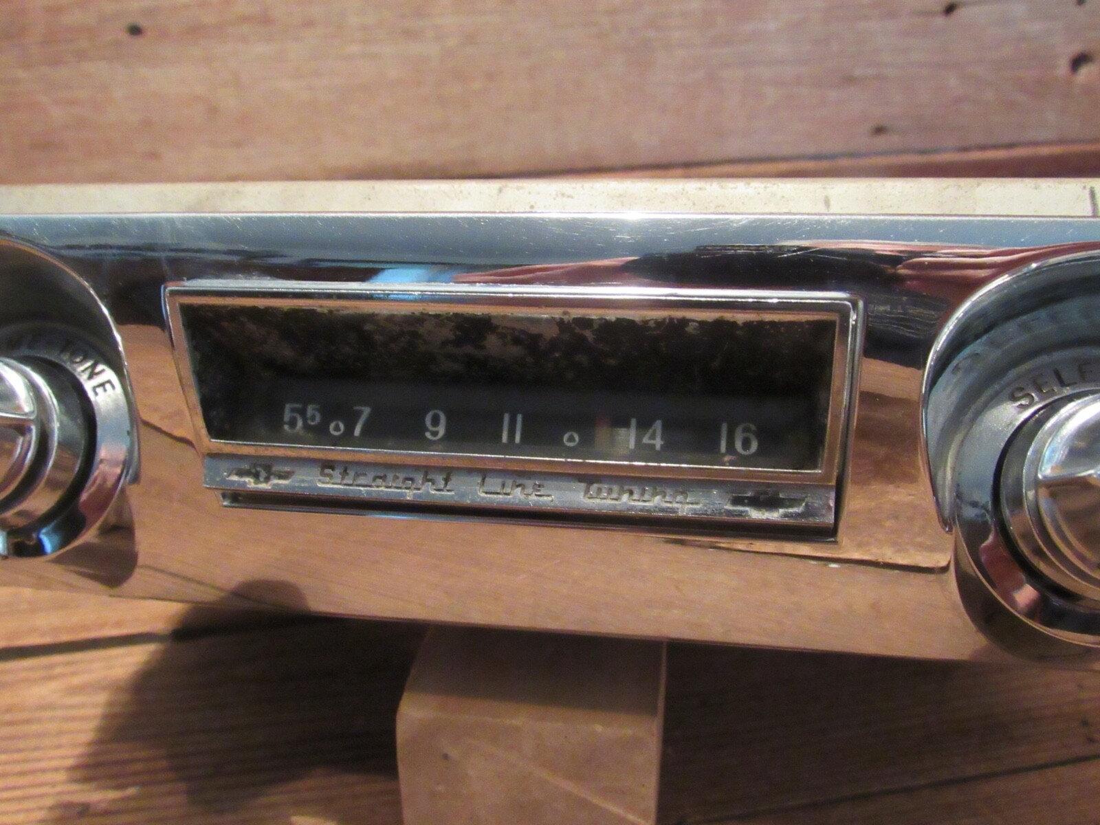 Vintage 1950’s Chevy Chevrolet Car Tube AM Tuner Radio Complete w/ Bezel & Knobs