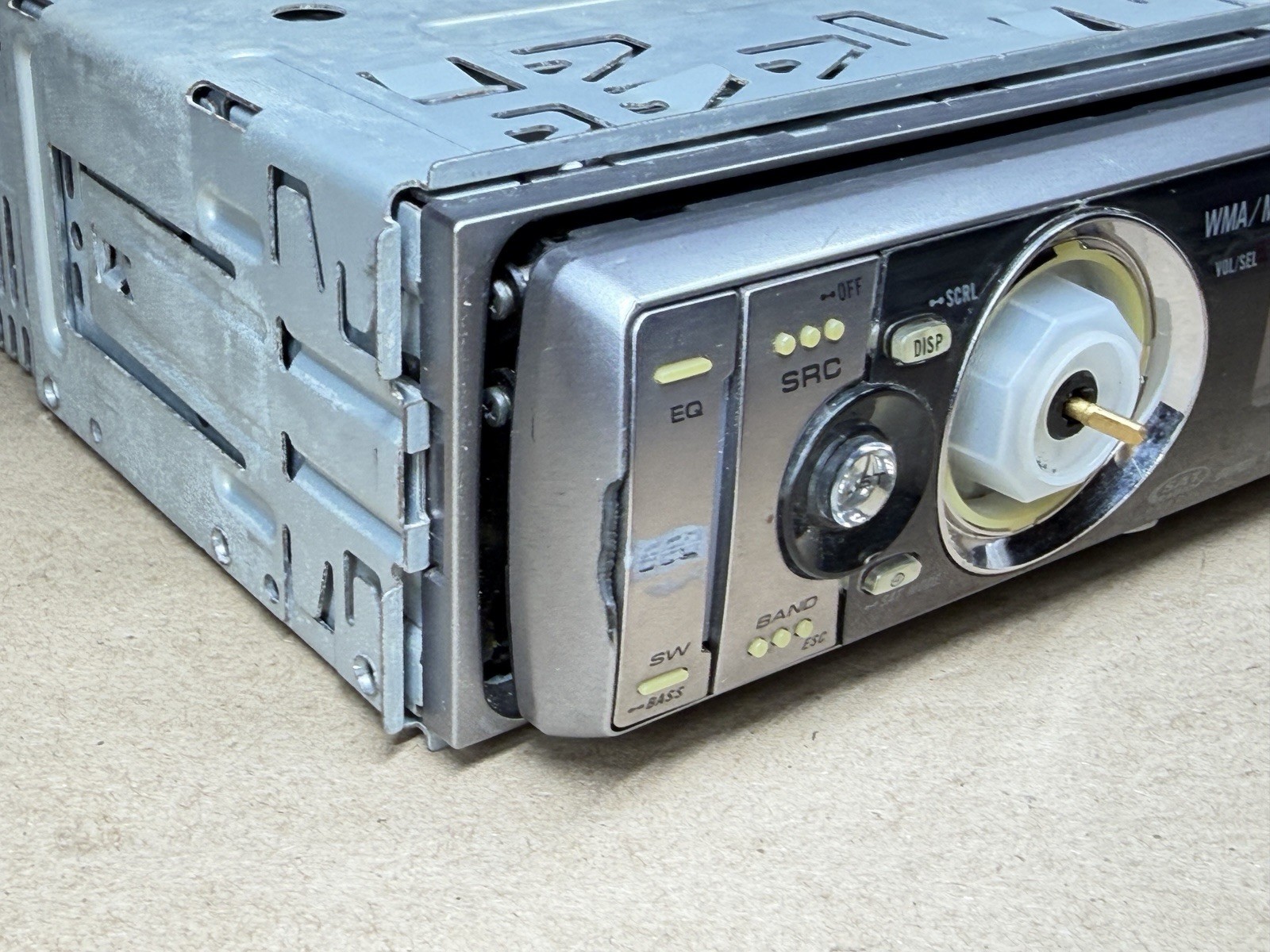 Pioneer DEH-P6800MP Car Stereo CD MP3 Player *Damaged* FOR PARTS AS IS
