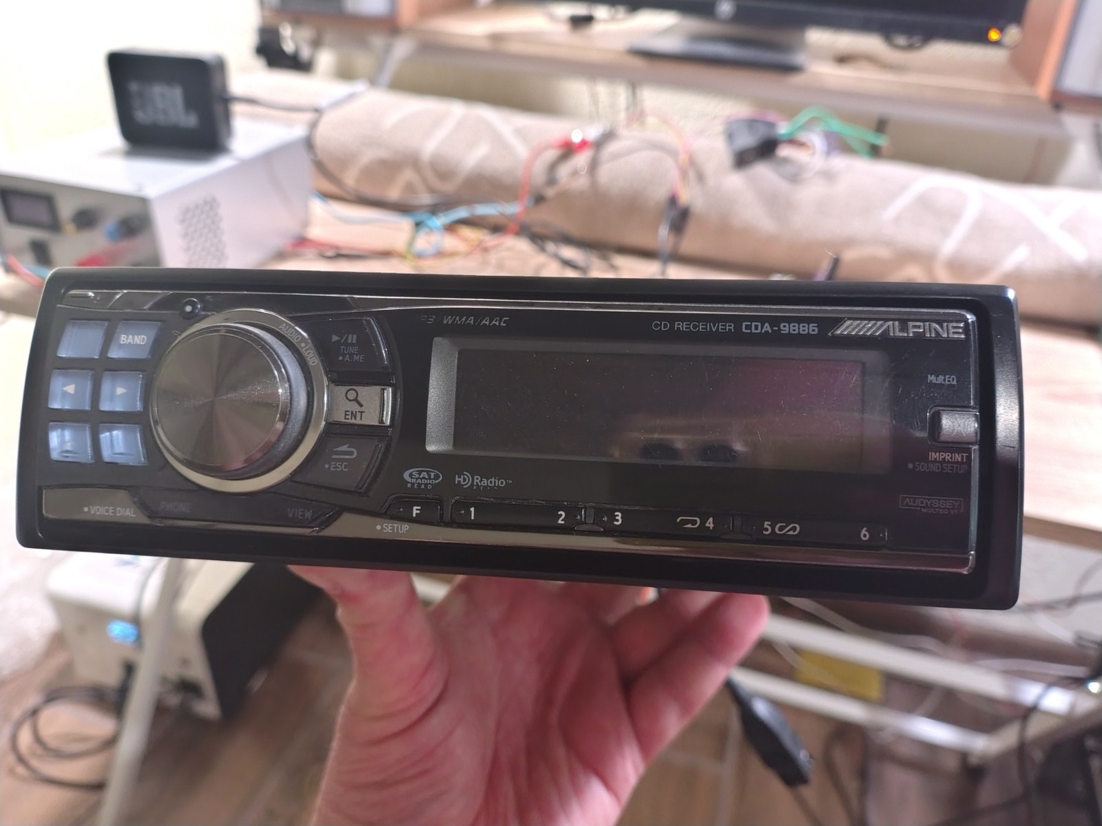 Alpine CDA-9886 Car Stereo CD Receiver Fully Working 4V Pre out Good Shape