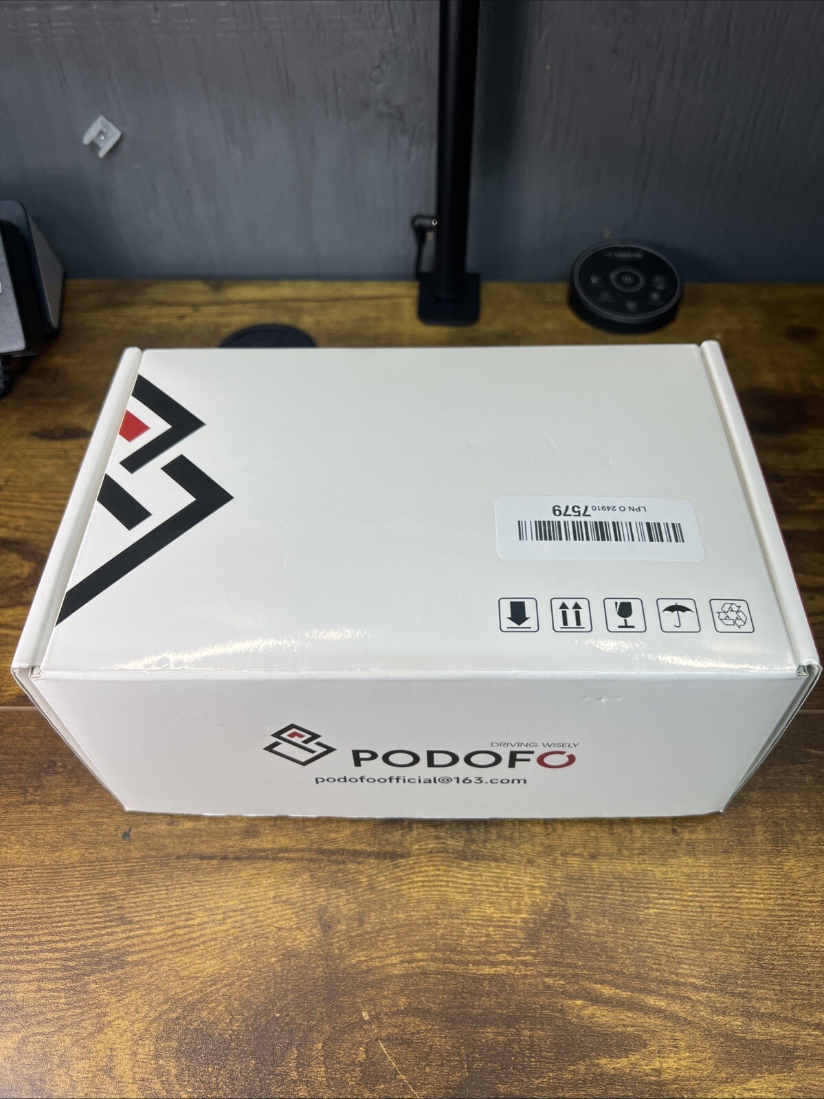 Podofo Wireless Carplay Screen for Car, 7 inch HD IPS Touch Screen Portable Radi