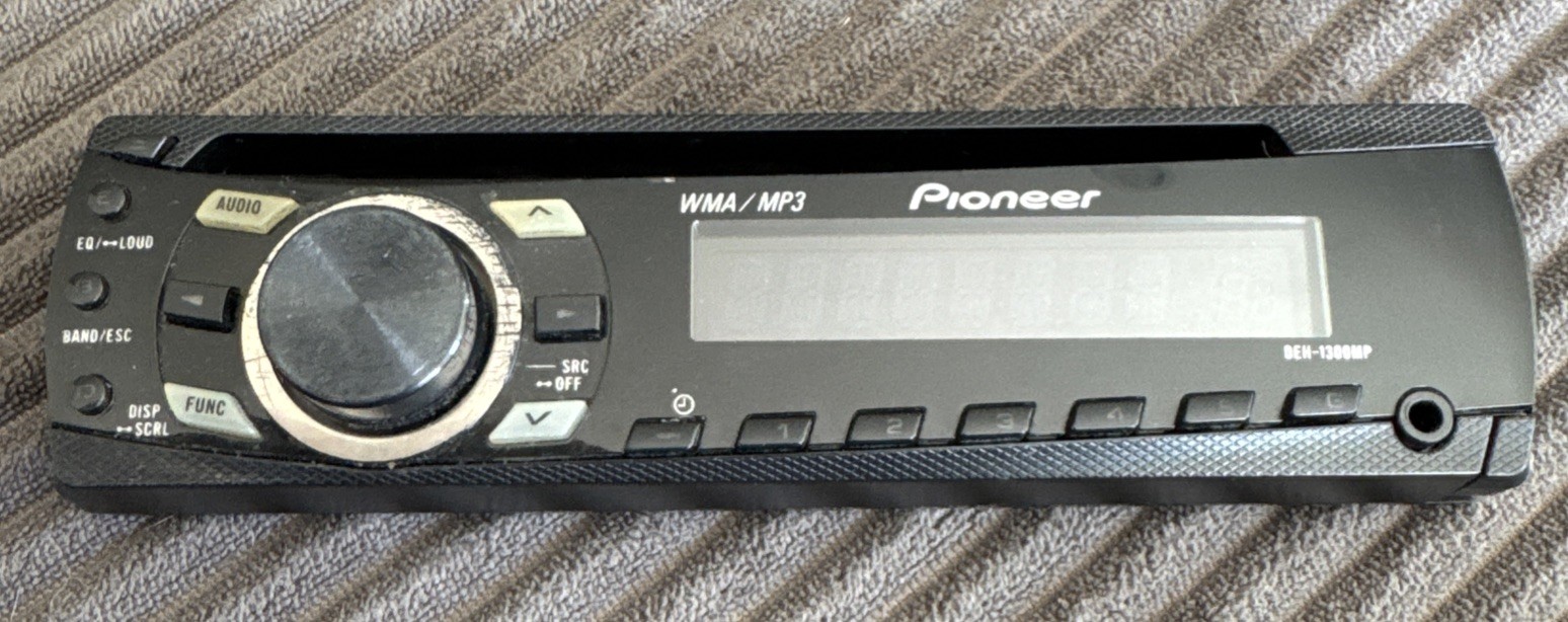 Pioneer DEH-1300MP Car Stereo CD MP3 WMA Aux *FACEPLATE* WORKS