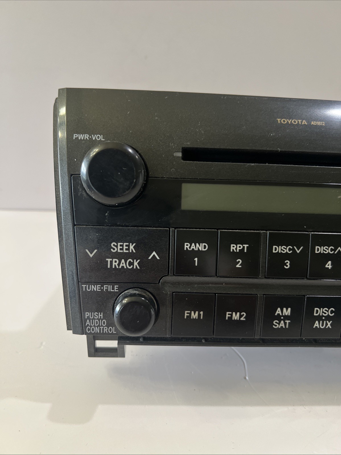 2007-2013 Toyota Tundra OEM AM/FM Radio Tuner CD 86120-0C270 AD1812 Tested