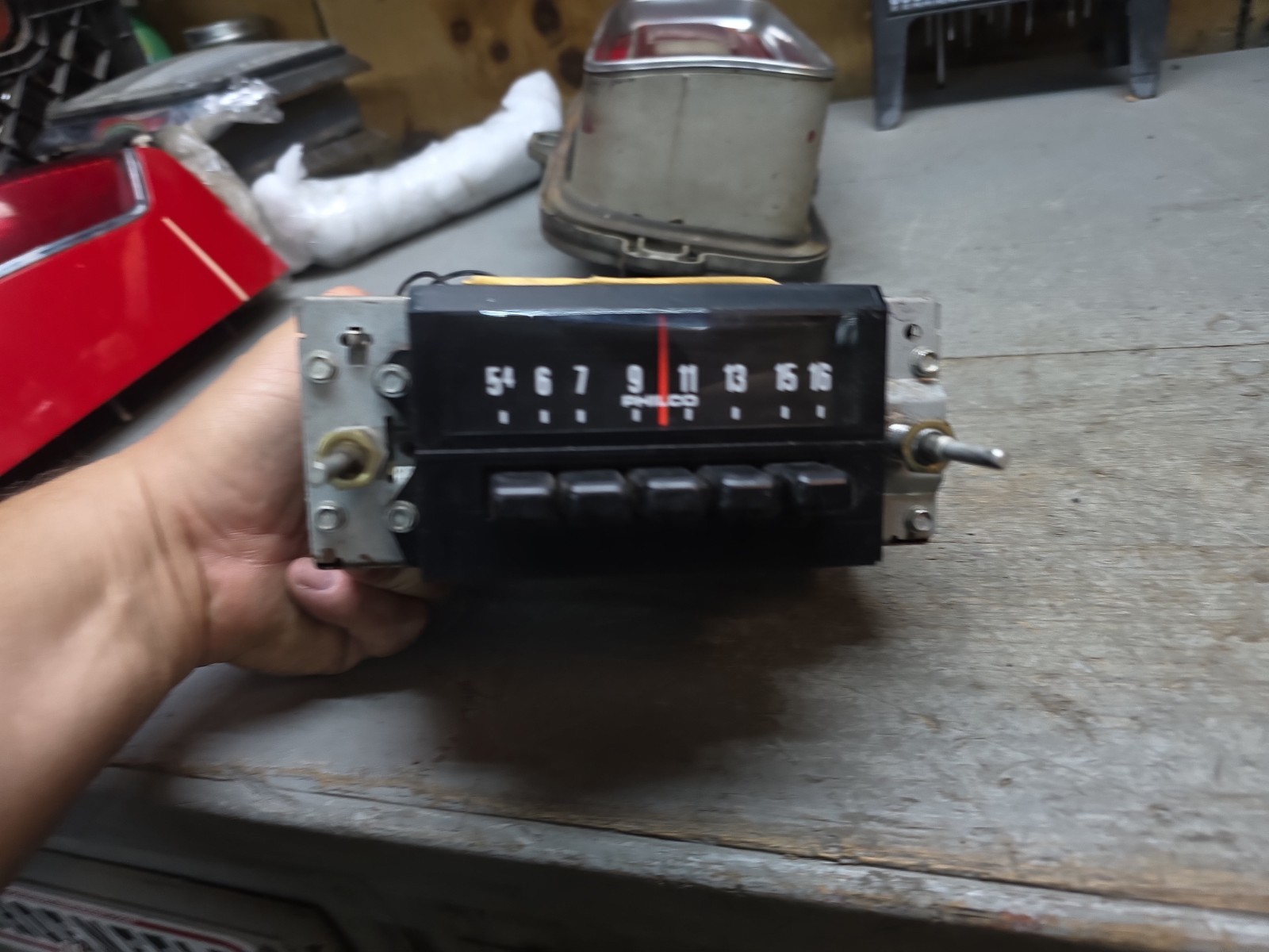 Ford AM Car Radio 12V NEG GND Philco D30A-18806